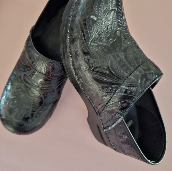 🔴Dansko Comfort Clogs (Black, 38) - Picture 3 of 10